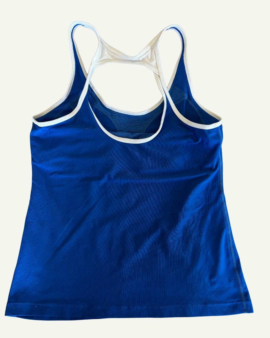 Playera Nike con top incluido
