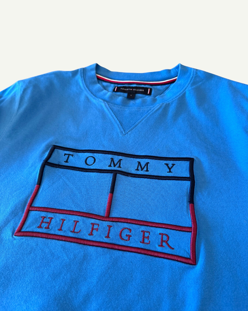 Playera celeste Tommy Hilfiger