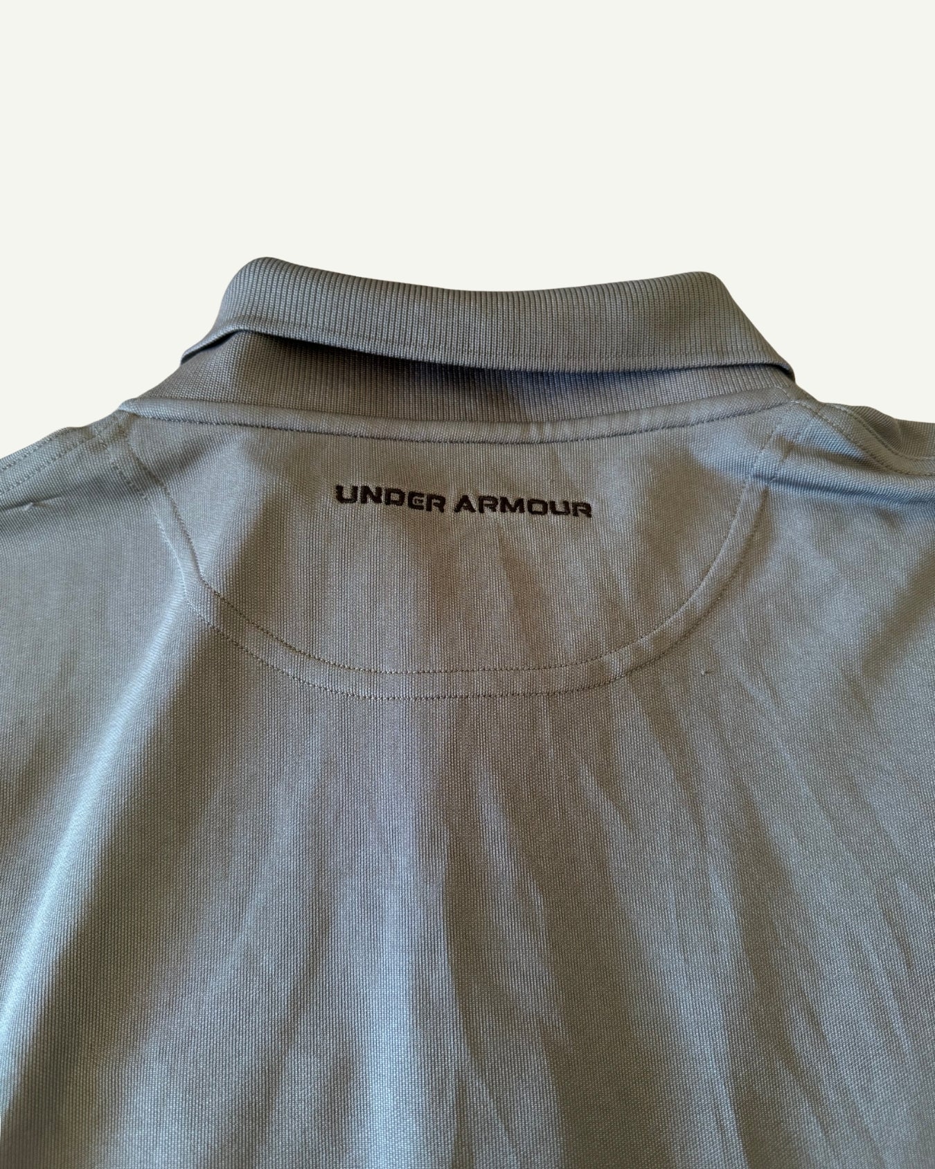 Playera tipo polo Under Armour