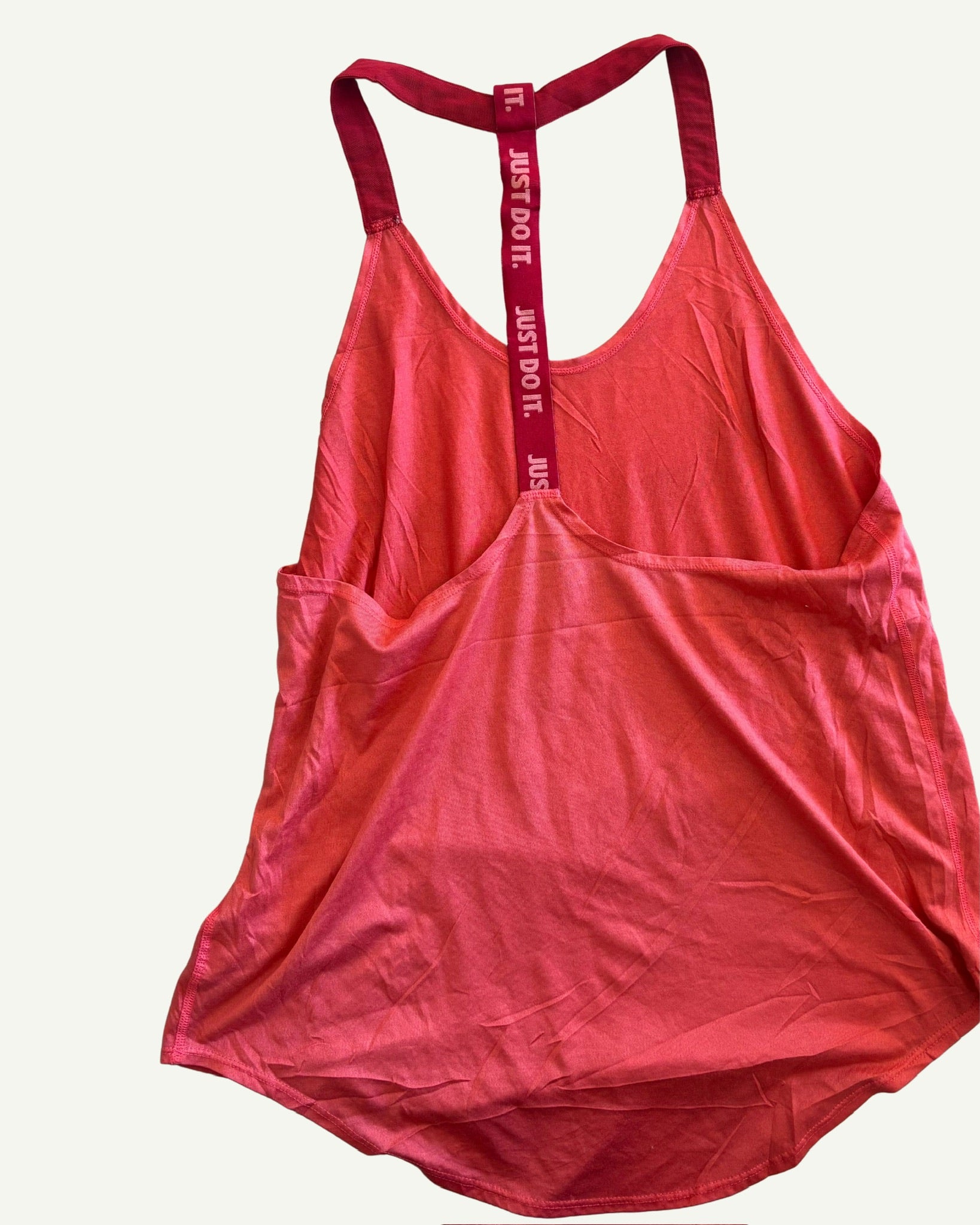 Top deportivo Nike